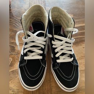 Vans Sk8-Hi Shoe